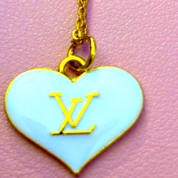 I transformed an upcycled Louis Vuitton charm into a necklace. - Picture 4 of 6